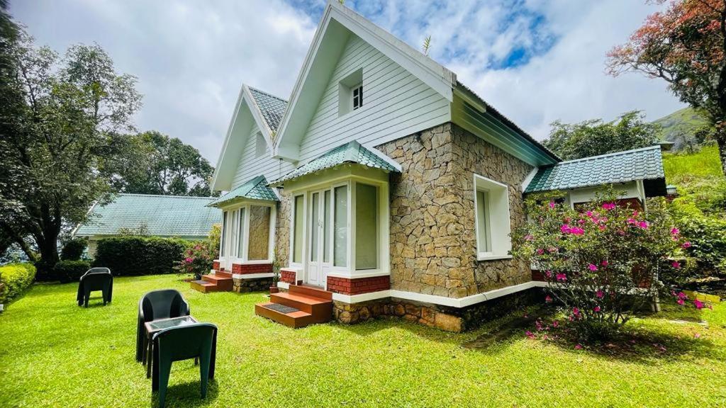 Ambady Estate Hotel Munnar Bagian luar foto