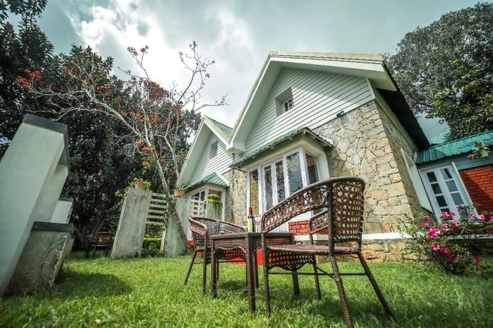 Ambady Estate Hotel Munnar Bagian luar foto