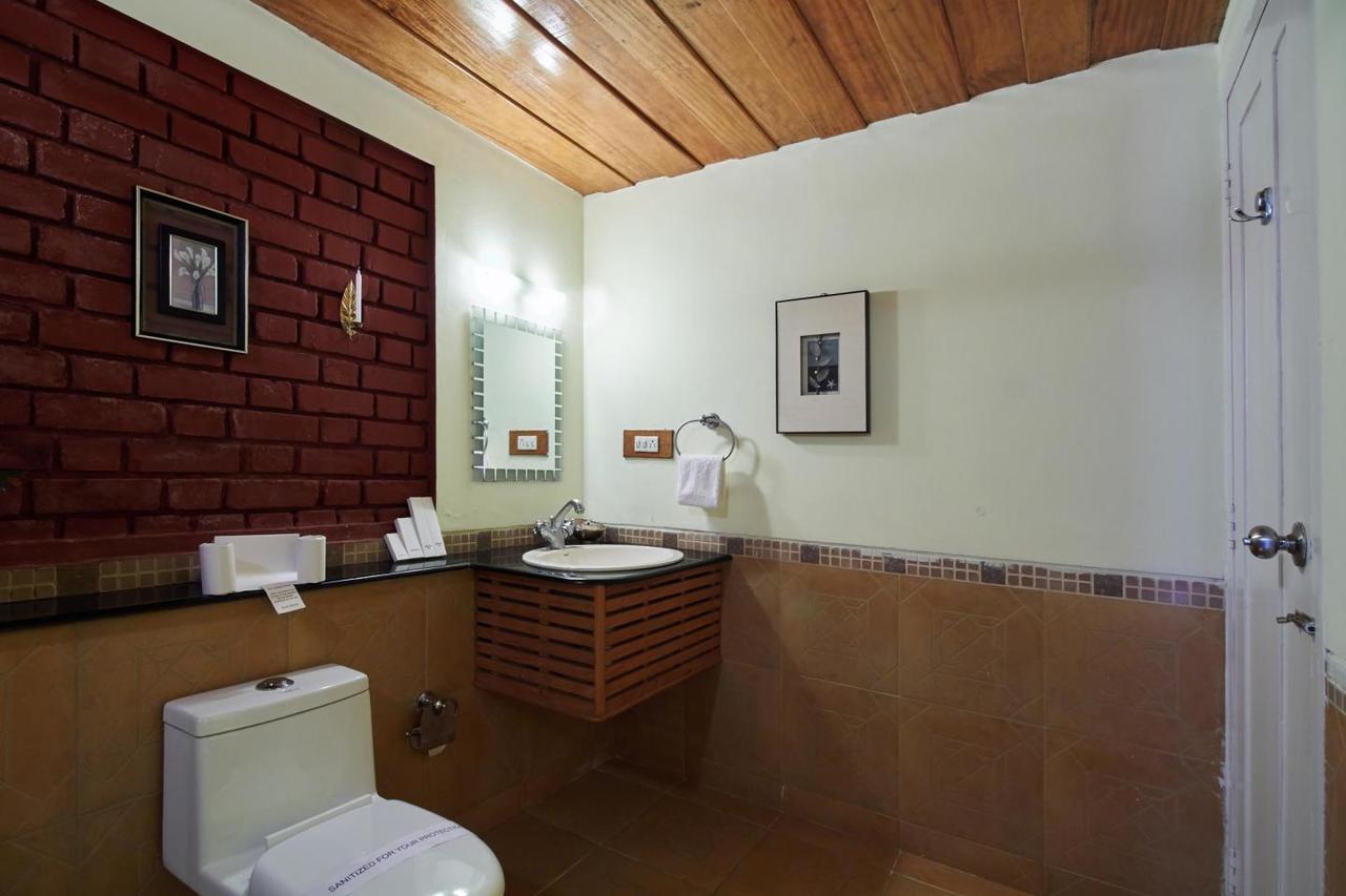 Ambady Estate Hotel Munnar Bagian luar foto
