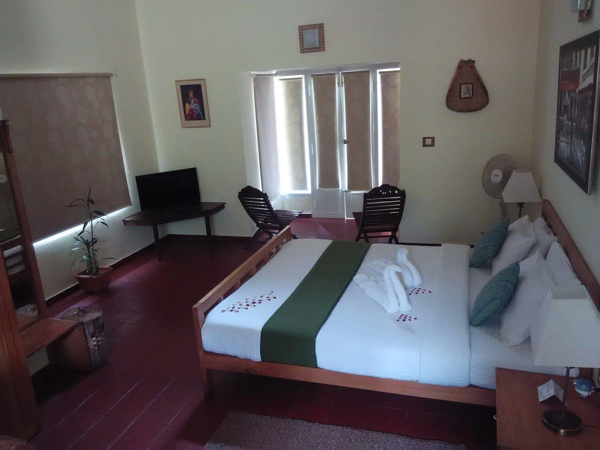 Ambady Estate Hotel Munnar Bagian luar foto